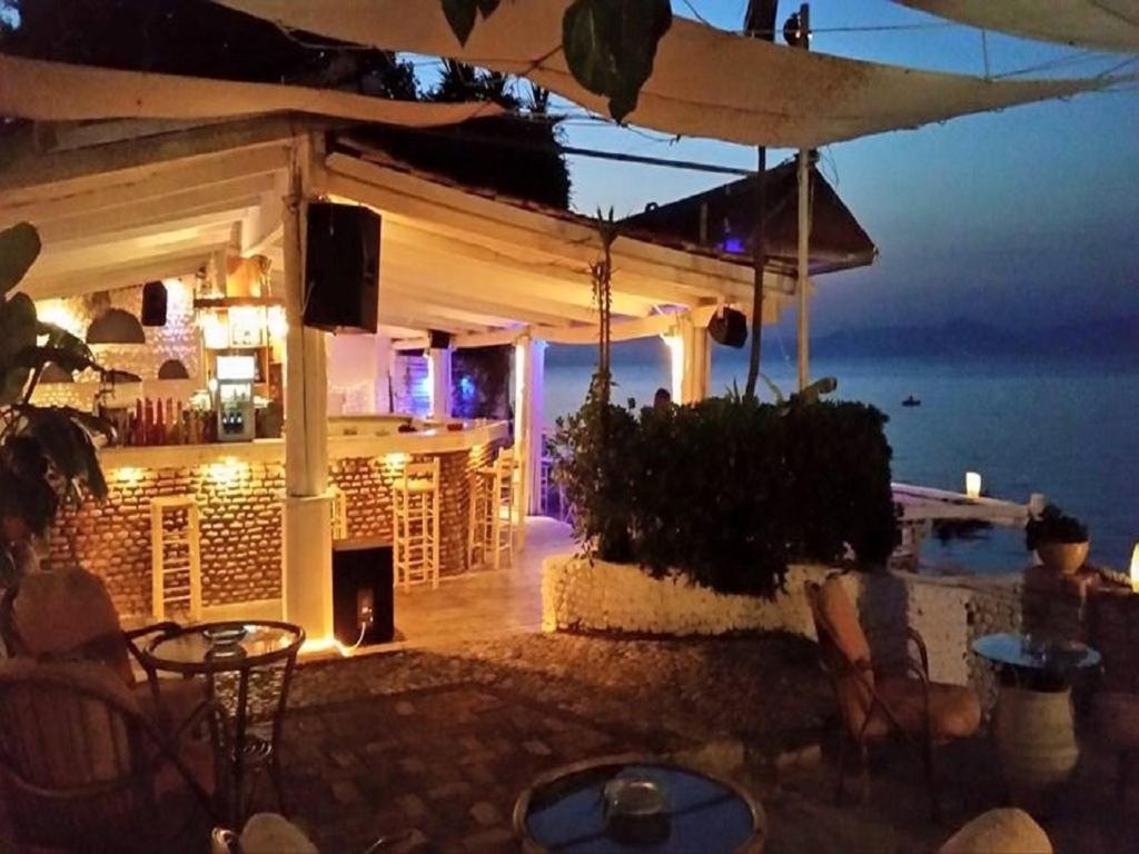 Taradella Hotel Alissos Exteriör bild