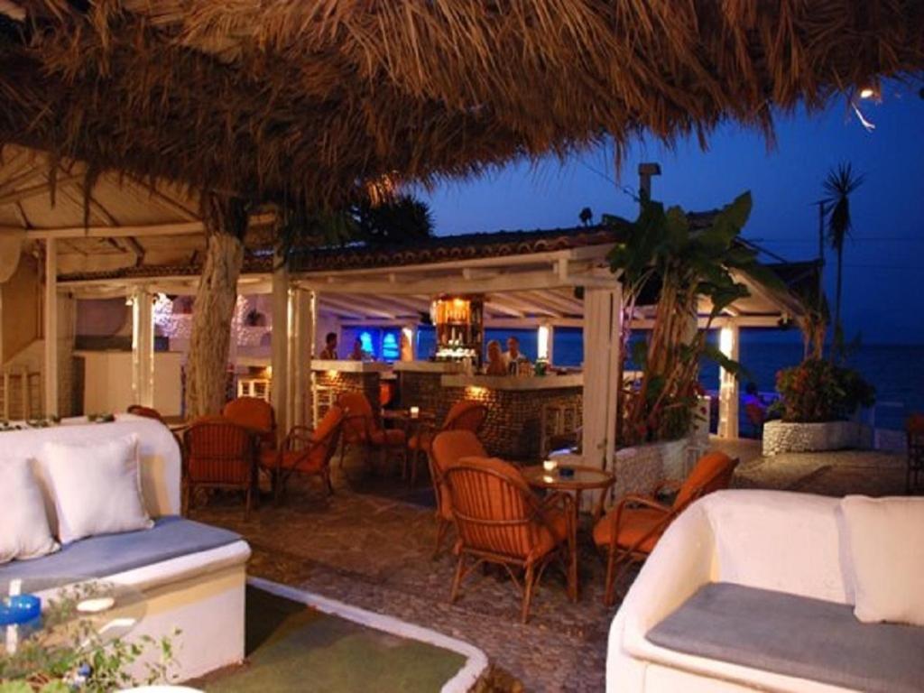 Taradella Hotel Alissos Exteriör bild