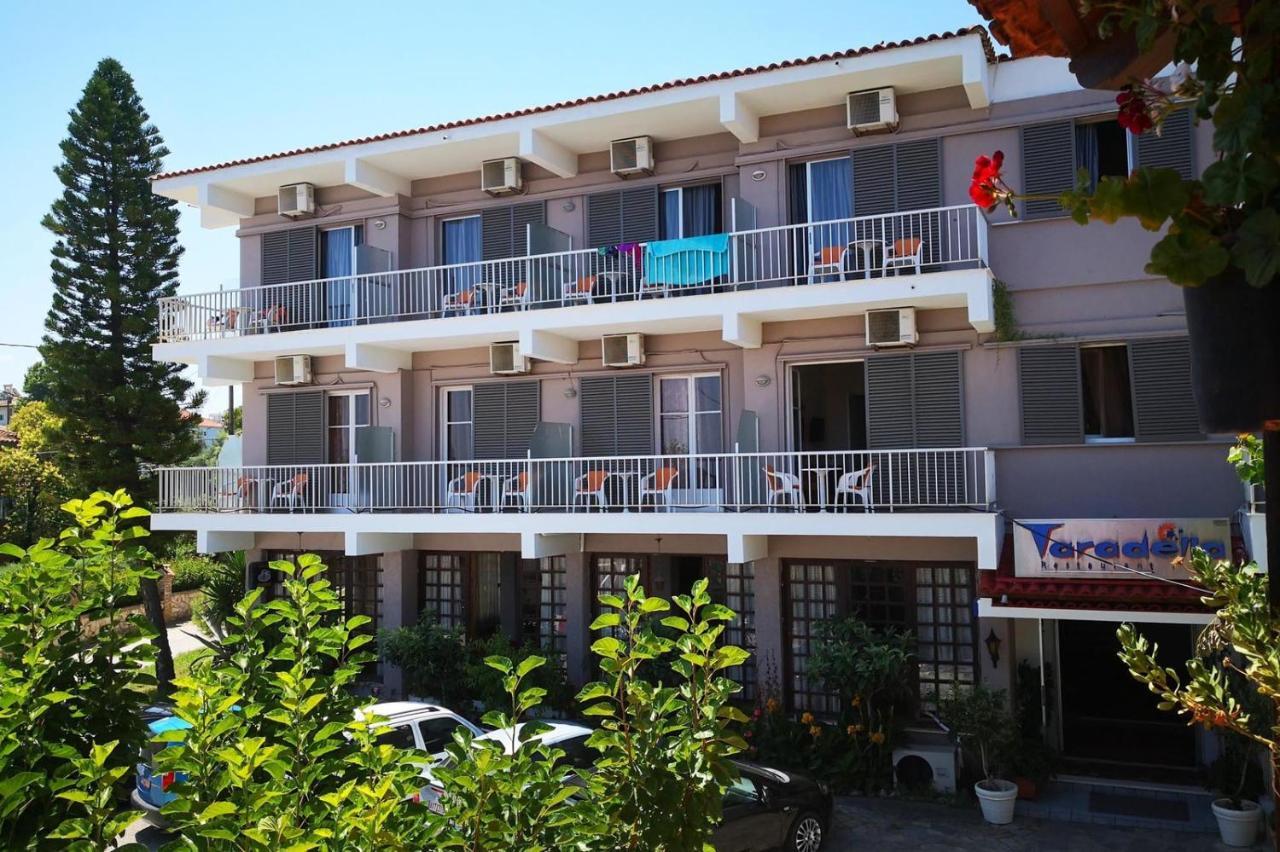 Taradella Hotel Alissos Exteriör bild